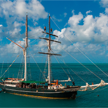 a small boat in a body of water